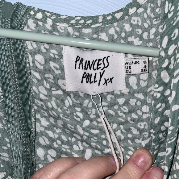 NWT Women’s Size 4 Princess Polly Green Leopard Mini Dress - Picture 3 of 4